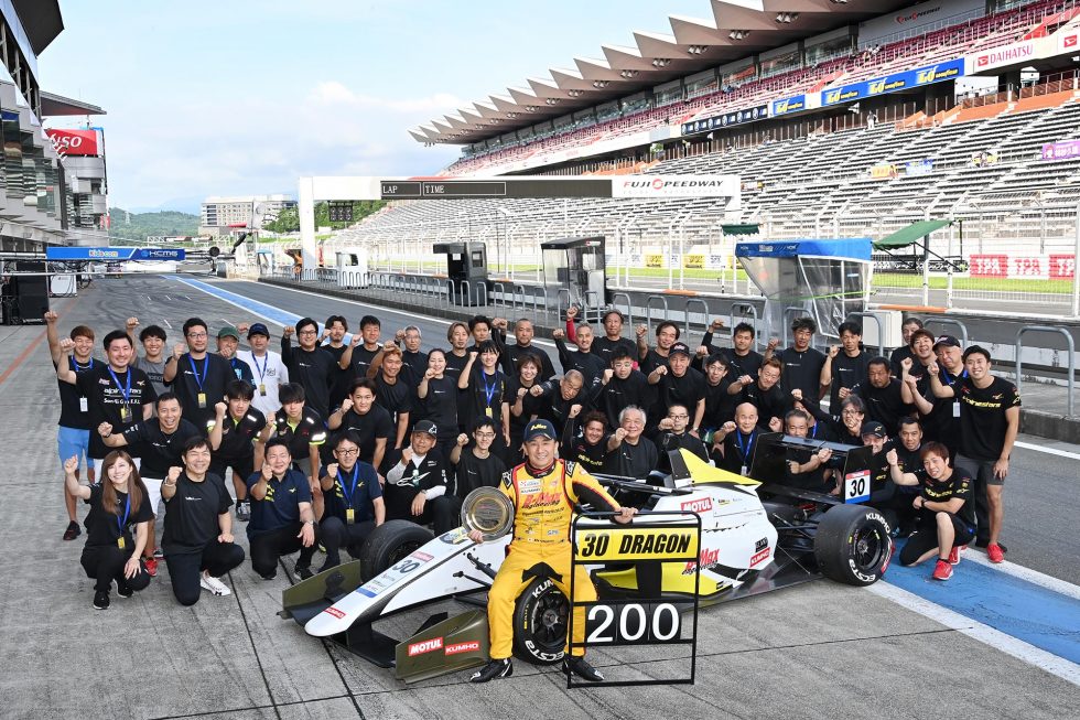 2024年第4大会で参戦200戦を達成したDRAGON（写真提供：B-Max Racing Team）