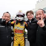 フレデリックとB-MAX RACING TEAMのメンバー