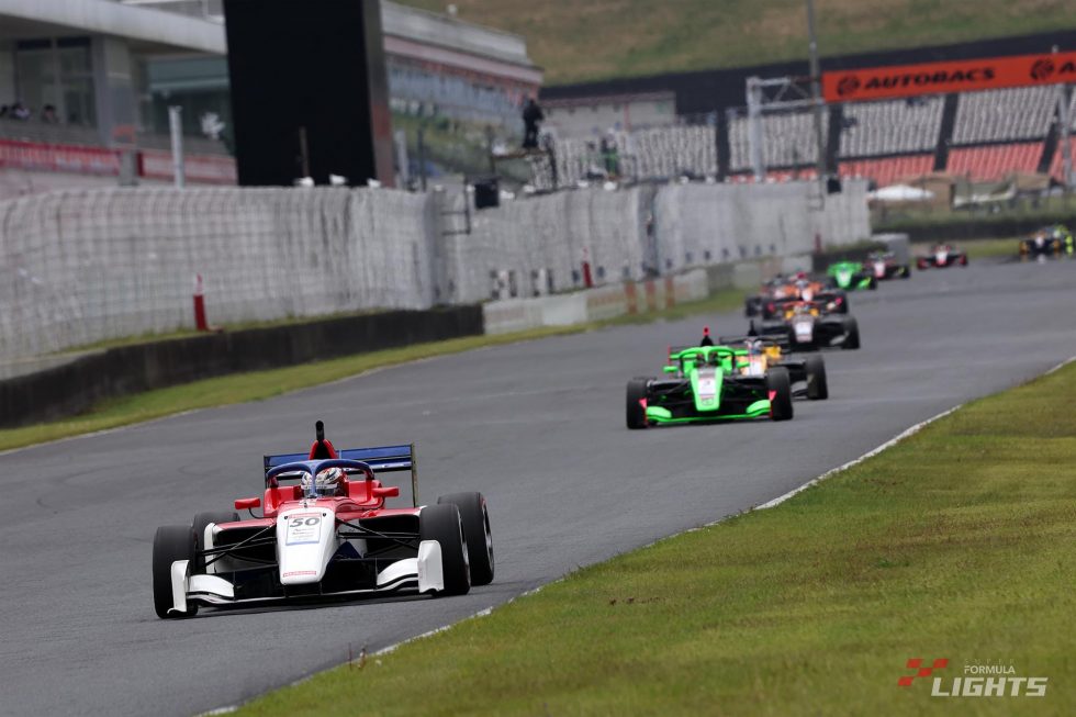 新原光太郎（HFDP WITH B-MAX RACING）