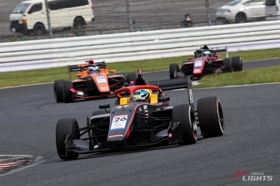 佐藤凜太郎（B-MAX ENGINEERING 324）