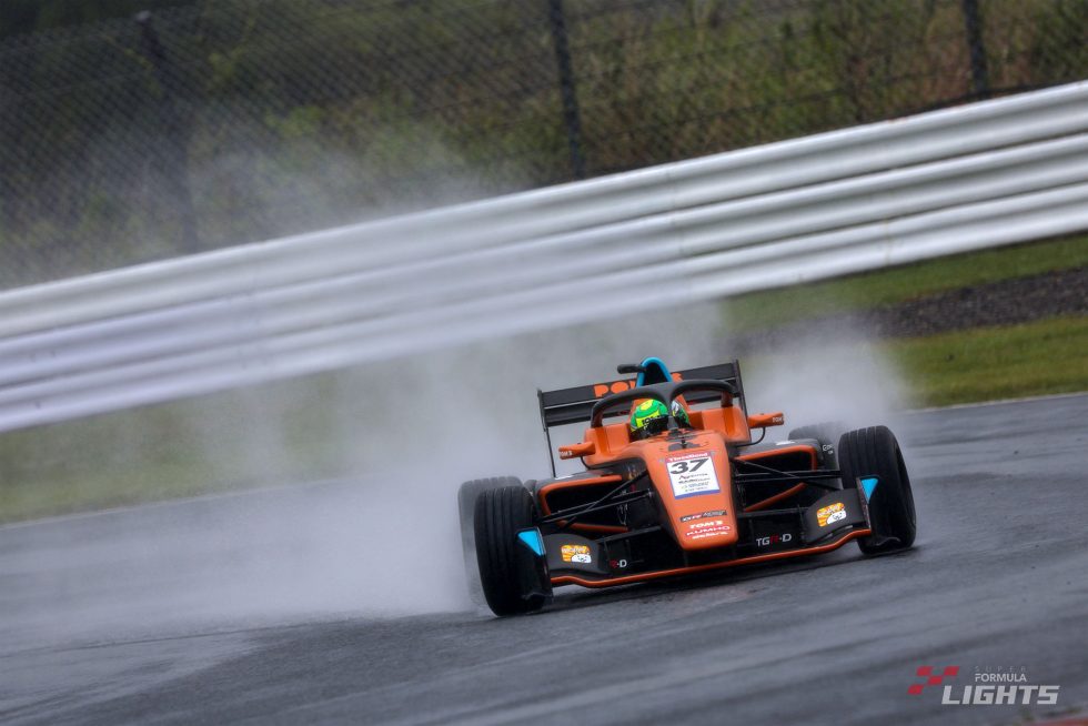 アクシャイ・ボーラ（PONOS Racing TOM'S SFL）