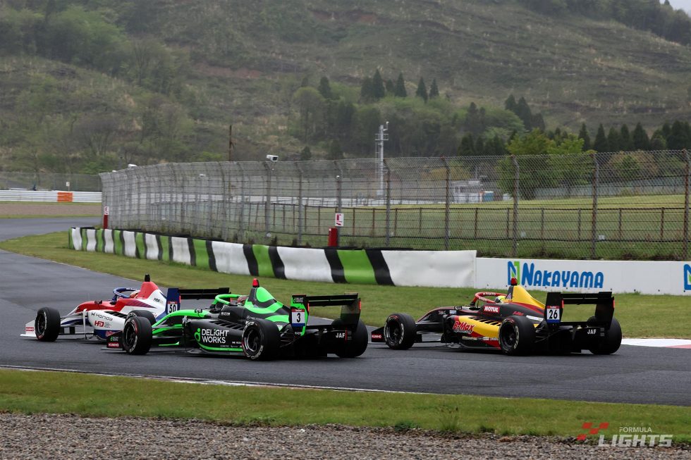 佐藤凜太郎（B-MAX ENGINEERING 324）